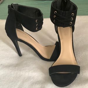 Black Stiletto’s